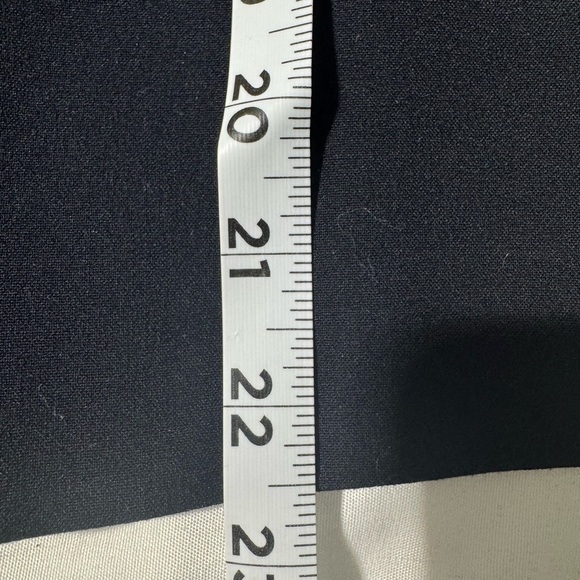 Calvin Klein Blazer 2 button Navy Blue Shoulder Pads Satin Lined Size 4 - Picture 10 of 14